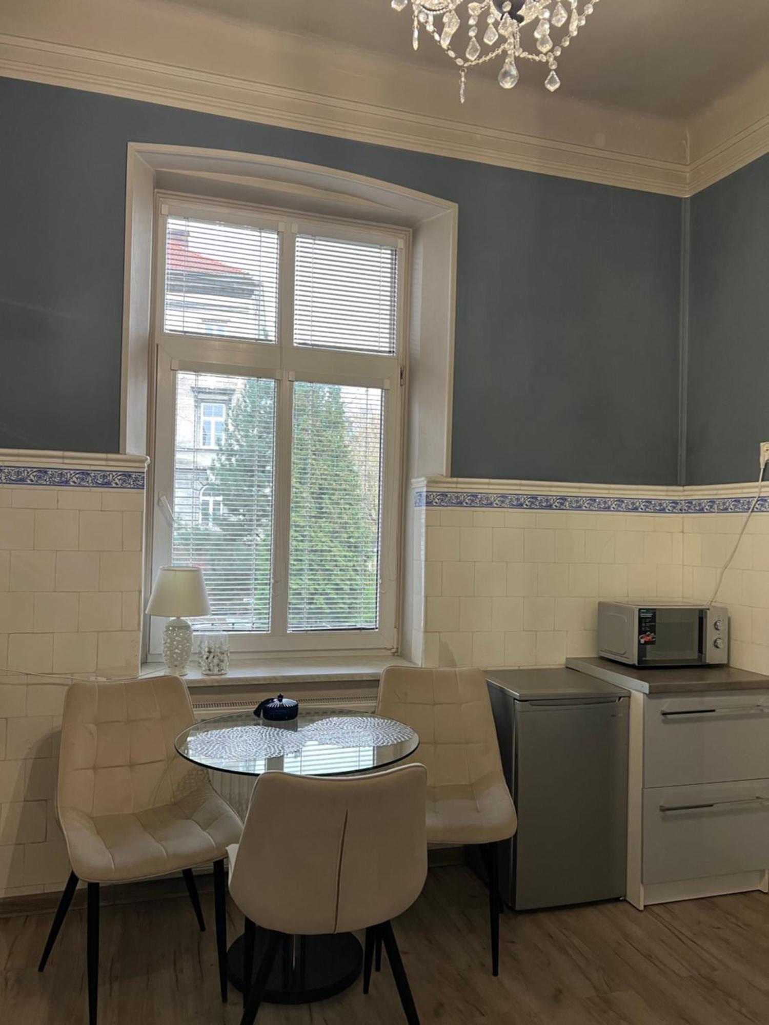 פז'מיסל Apartamenty Przy Dworcu מראה חיצוני תמונה
